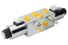 Solenoid controlled 8/3 directional control valve R1/2