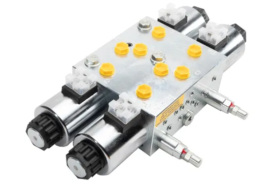 Solenoid controlled 2×8/3 directional control valve R1/2