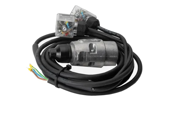 Johtosarja 3m, 2 DIN-pistokett Led